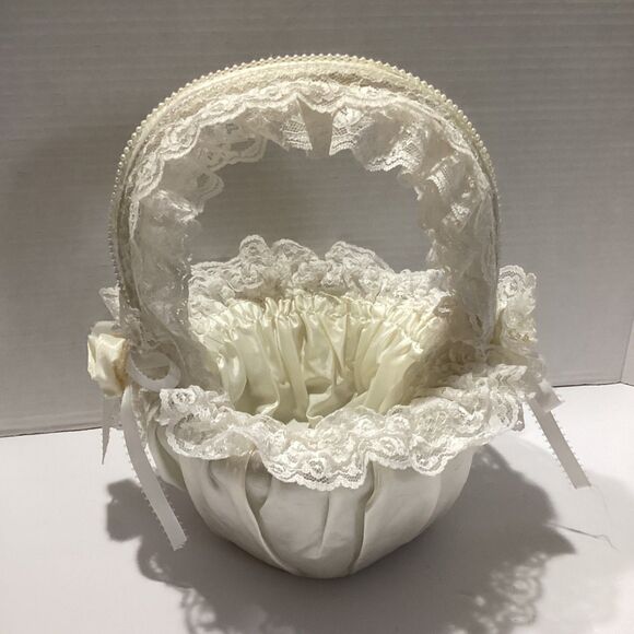 Vintage 1980's Flower Girl Basket,Handmade, Reused in 2020,2024 Pearls, Padded - Picture 1 of 6
